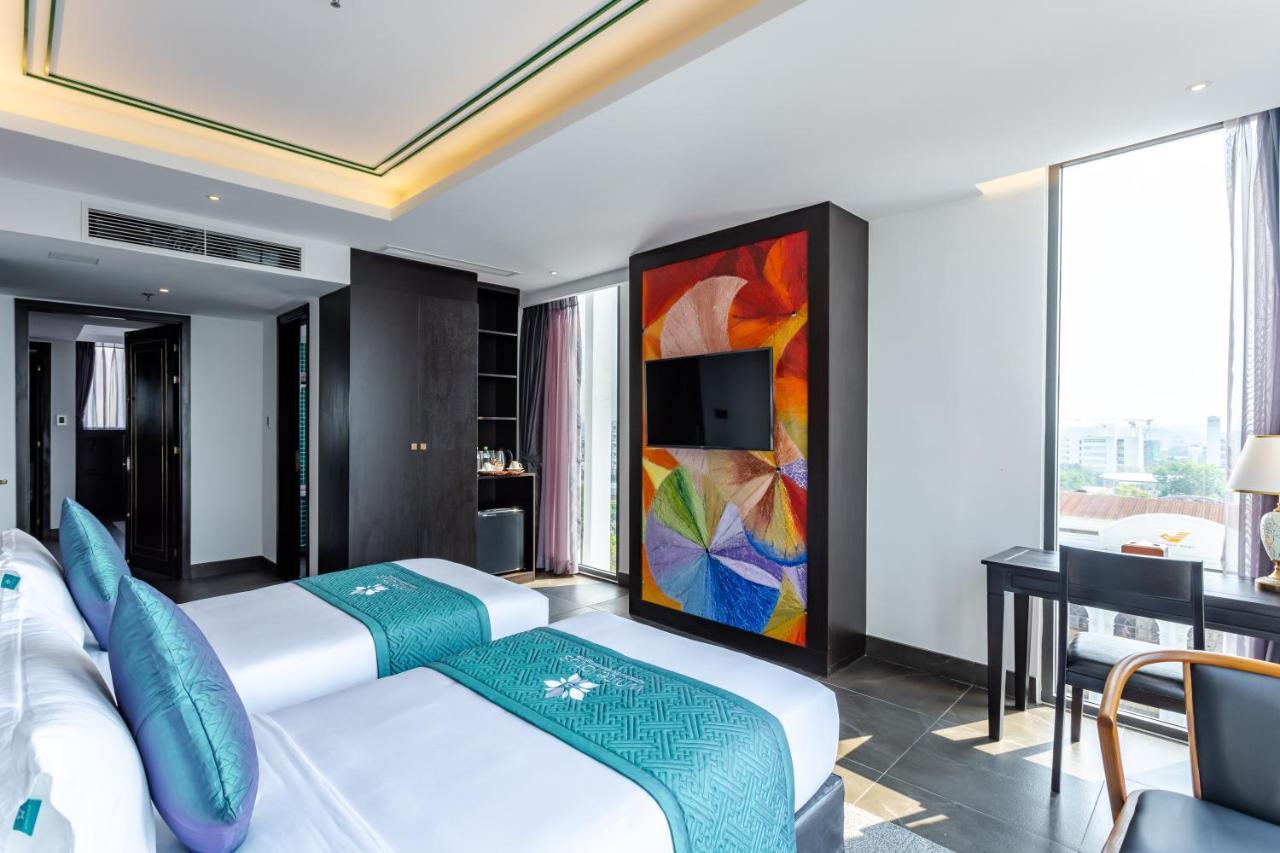 White Lotus Hue Hotel Екстериор снимка